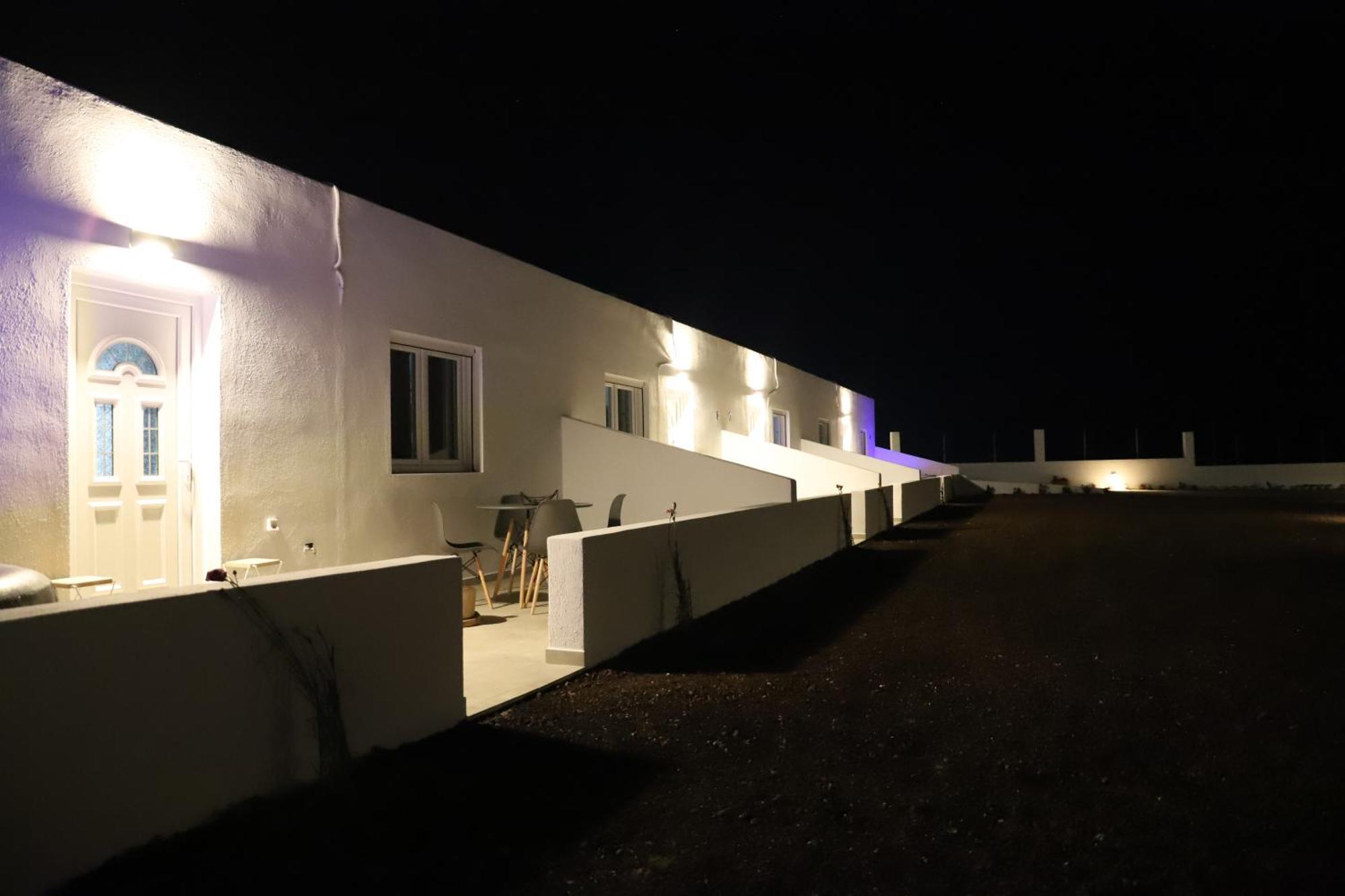 Calma Eco Houses Sunset View Emporio  Exterior photo