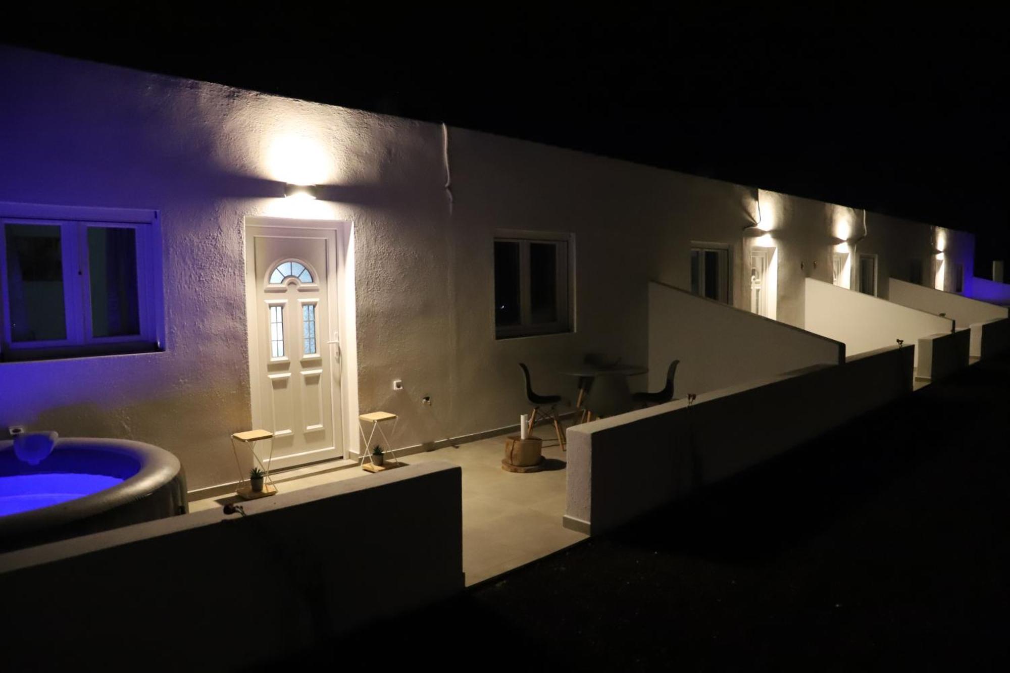 Calma Eco Houses Sunset View Emporio  Exterior photo