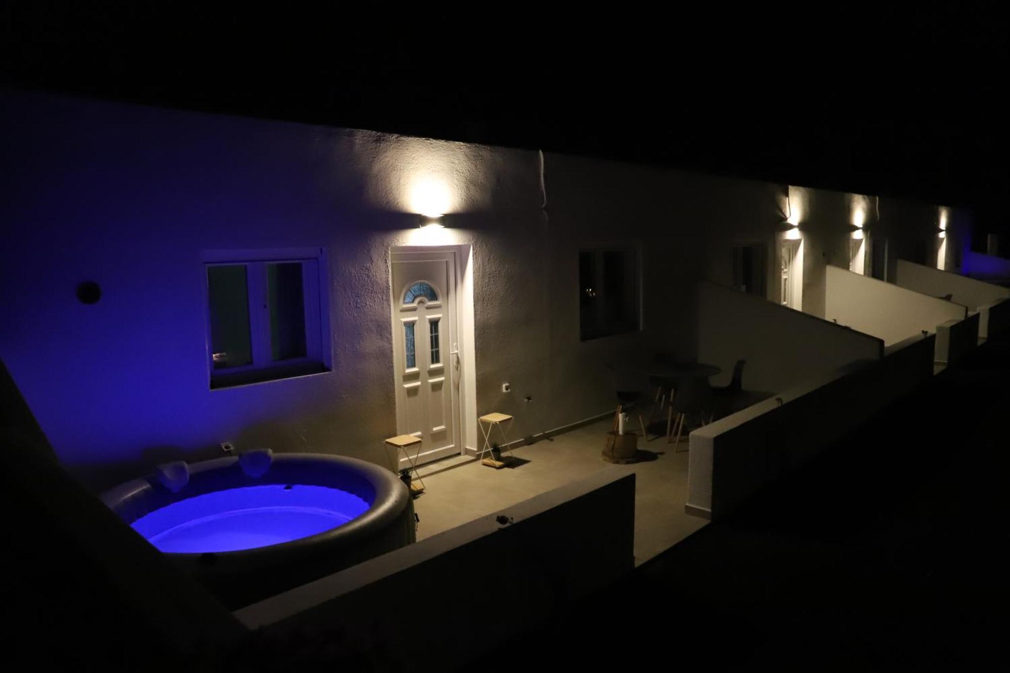 Calma Eco Houses Sunset View Emporio  Exterior photo